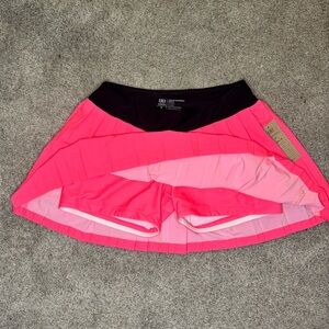 Albion Fit xx Kelsey Wells Pickleball miniskirt, Hot Pink size M NWT